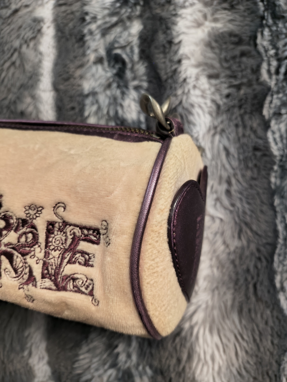 Juicy Couture I Love Couture Embroidered Beige and Purple Shoulder Bag - Picture 5 of 7